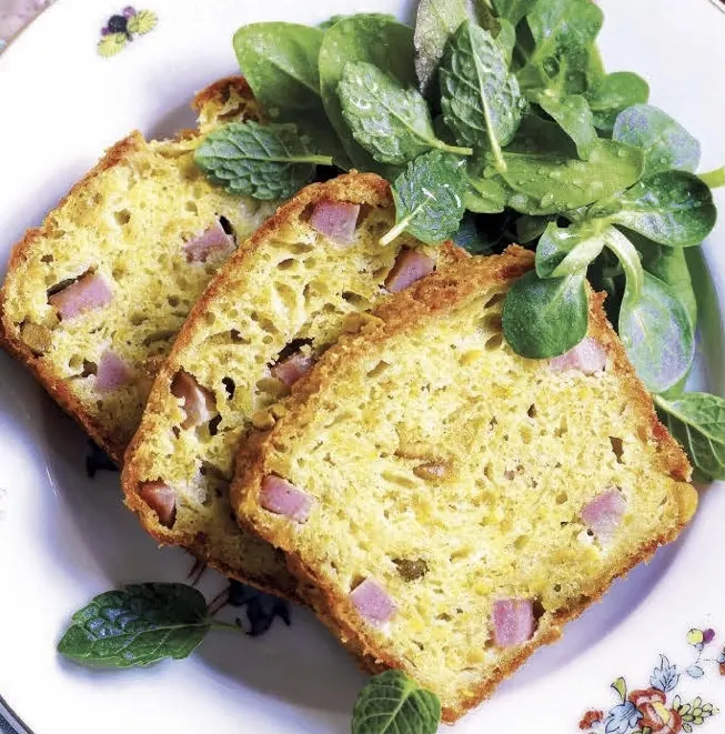 Pan brioche salato con mortadella e pistacchi