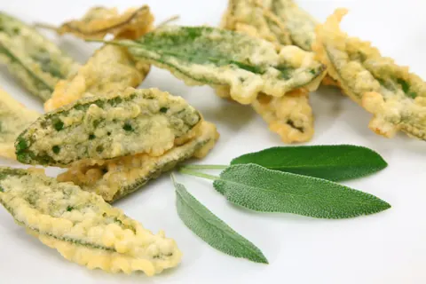 Salvia fritta in pastella alla birra
